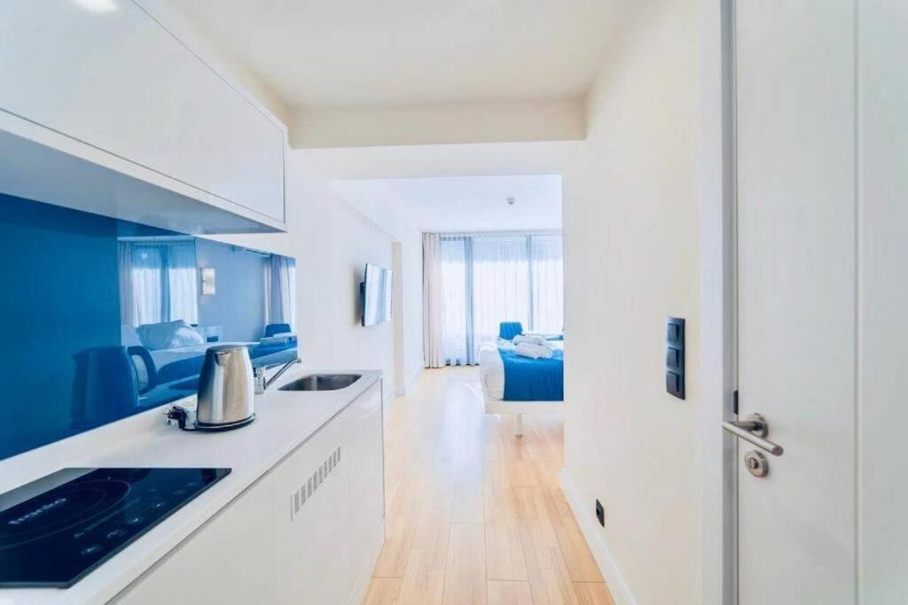Best House Orbi City Aparthotel Batumi Bagian luar foto