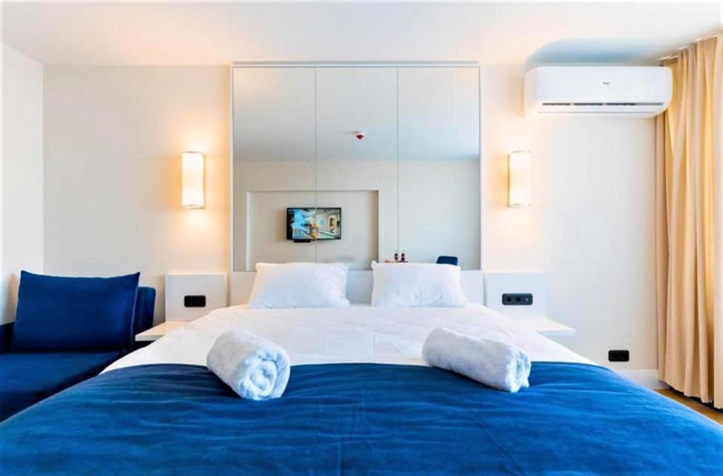 Best House Orbi City Aparthotel Batumi Bagian luar foto